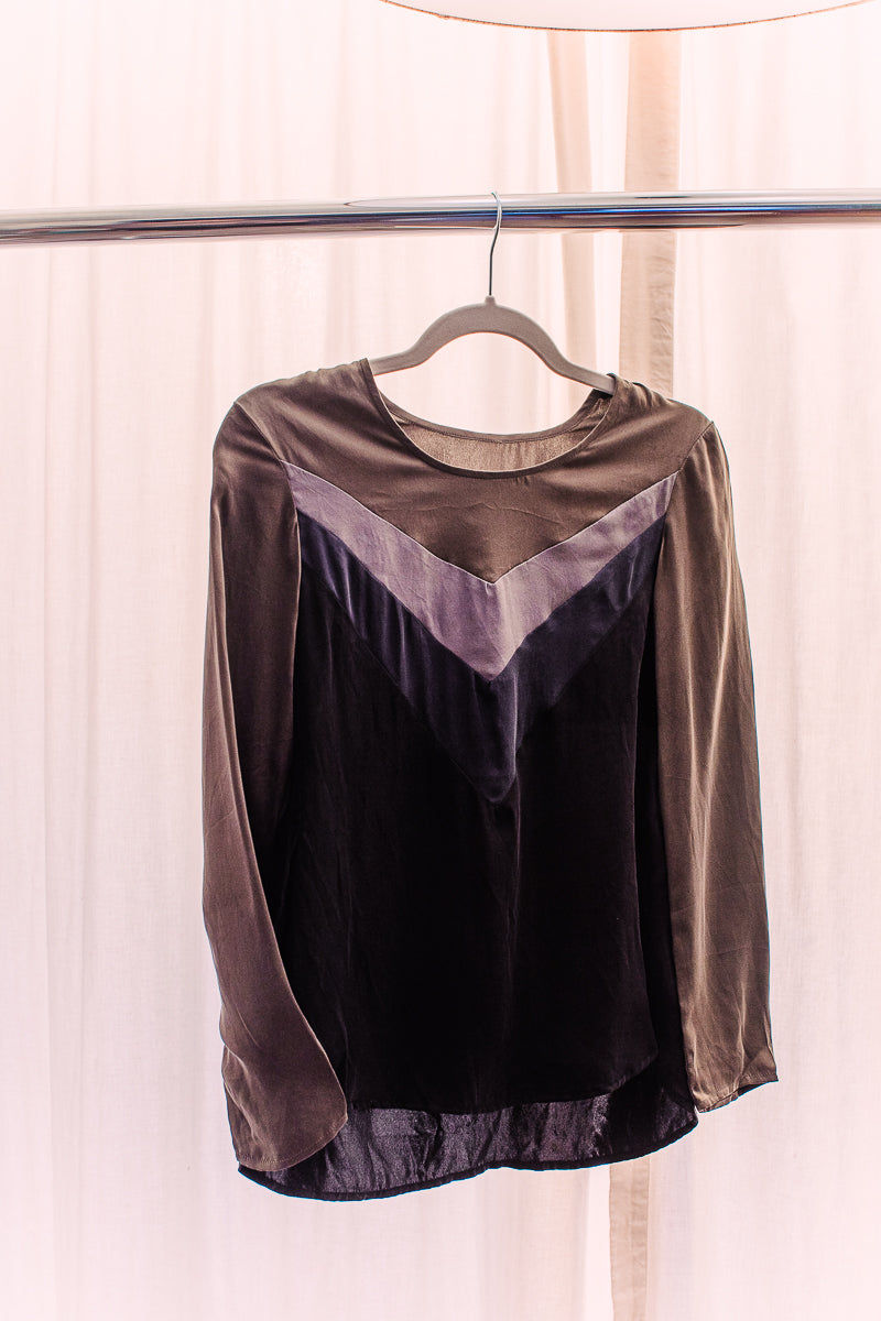 Unknown label silk colorblock long sleeve blouse